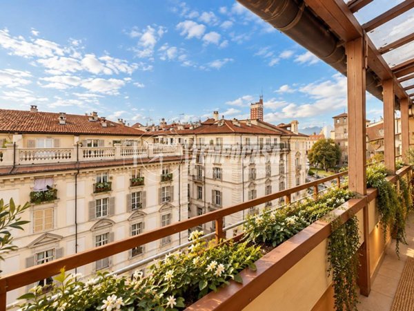 appartamento in vendita a Torino in zona Centro Storico