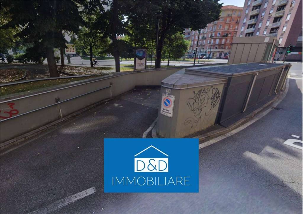 box auto in vendita a Torino in zona Cit Turin