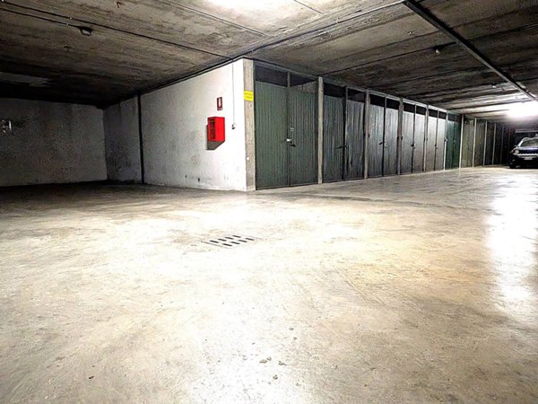 box auto in vendita a Torino in zona Lingotto