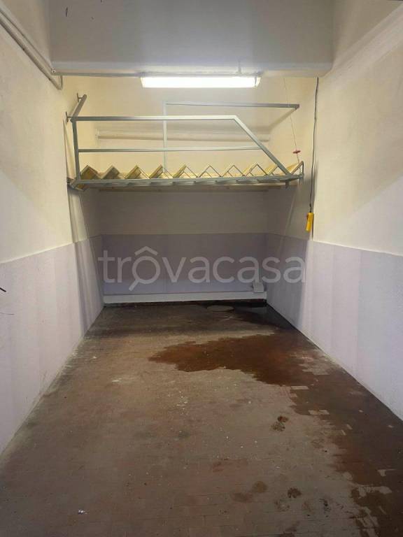 box auto in vendita a Torino in zona Mirafiori Nord
