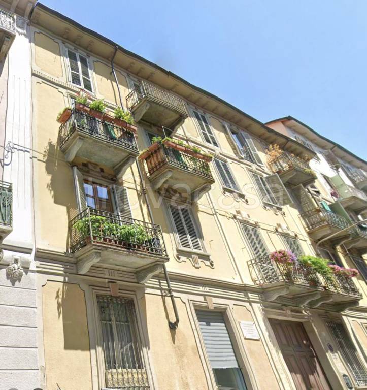 appartamento in vendita a Torino in zona Aurora