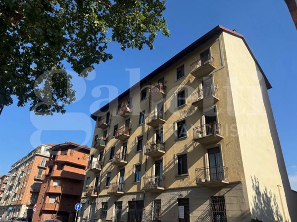 appartamento in vendita a Torino in zona Cenisia
