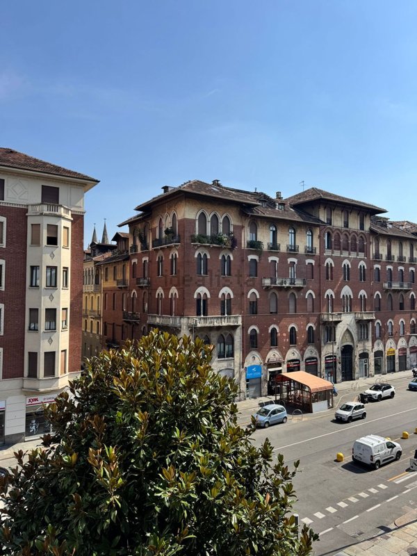 appartamento in vendita a Torino in zona San Salvario