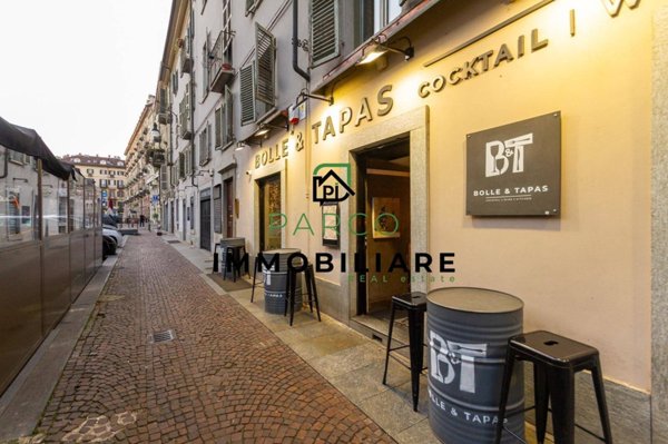 locale commerciale in vendita a Torino in zona Centro Storico