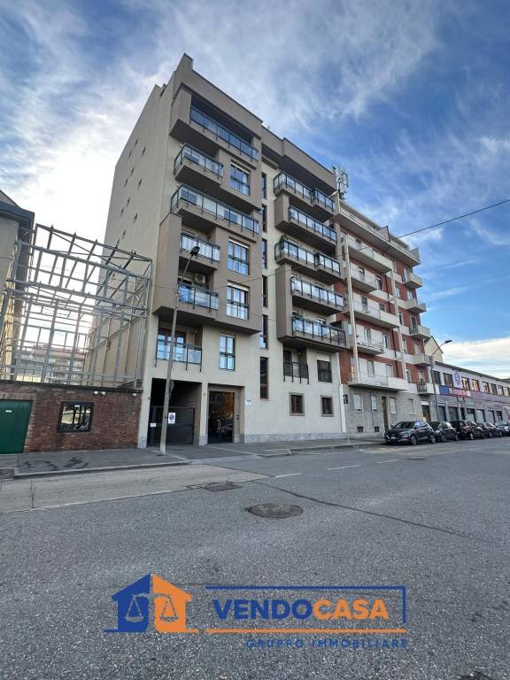 appartamento in vendita a Torino in zona Lingotto