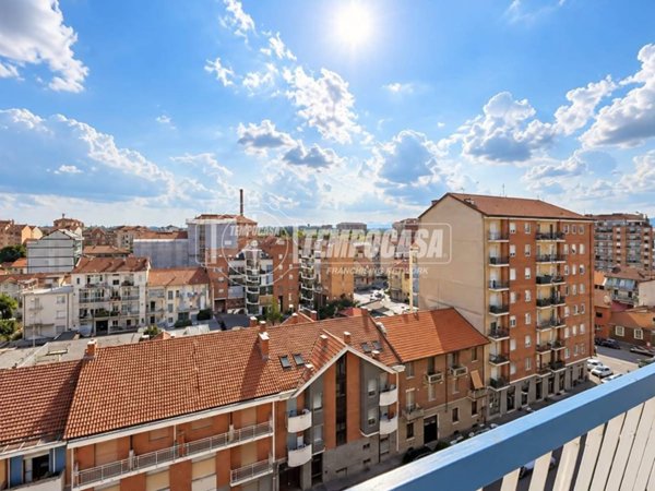 appartamento in vendita a Torino in zona Lucento