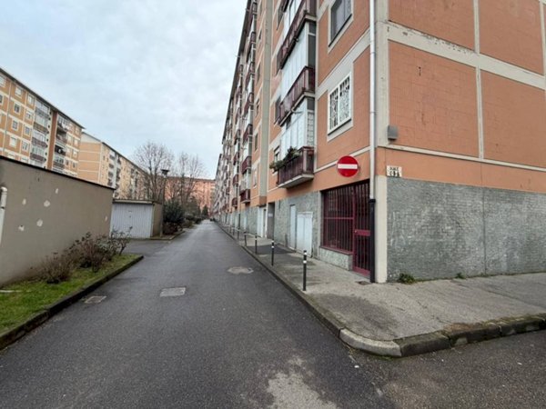 box auto in vendita a Torino in zona Mirafiori Sud