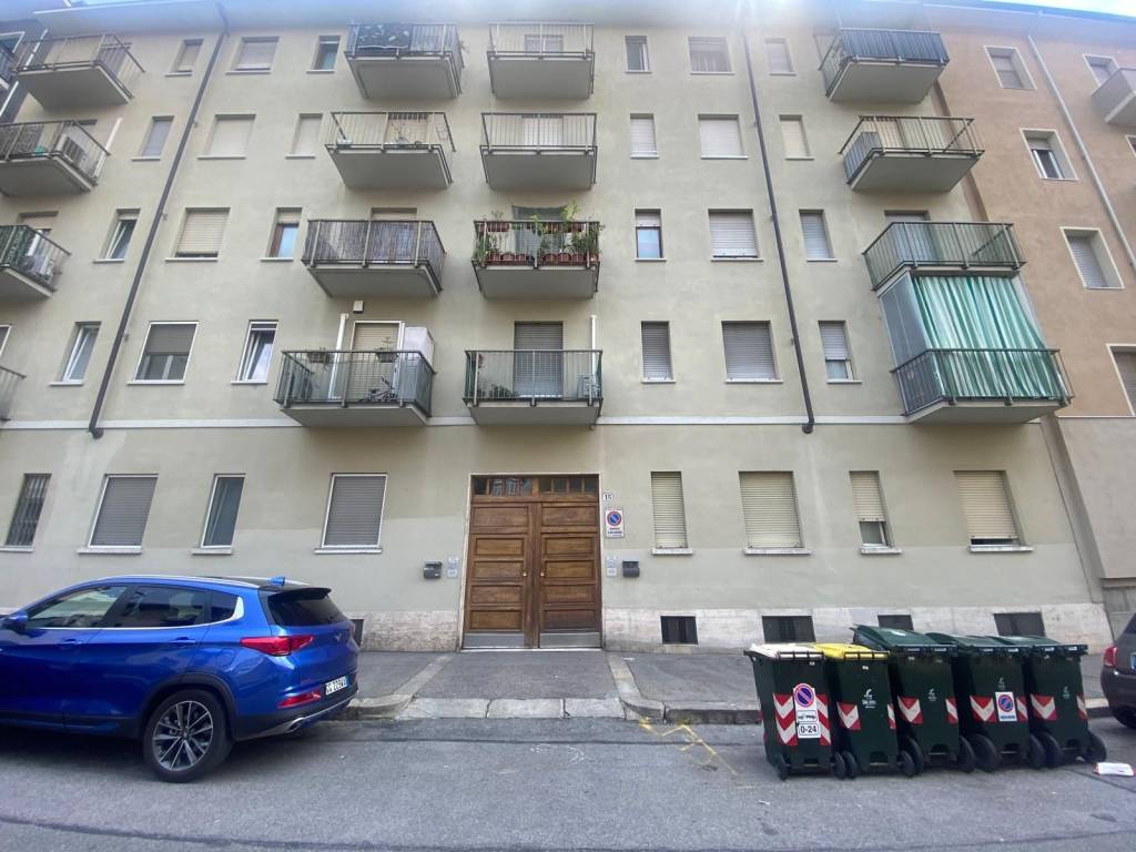 locale di sgombero in vendita a Torino in zona Lingotto