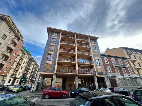 appartamento in vendita a Torino in zona Cenisia