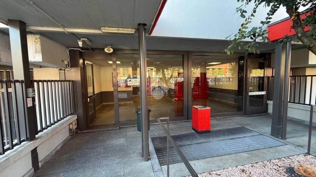 ufficio in vendita a Torino in zona Lucento