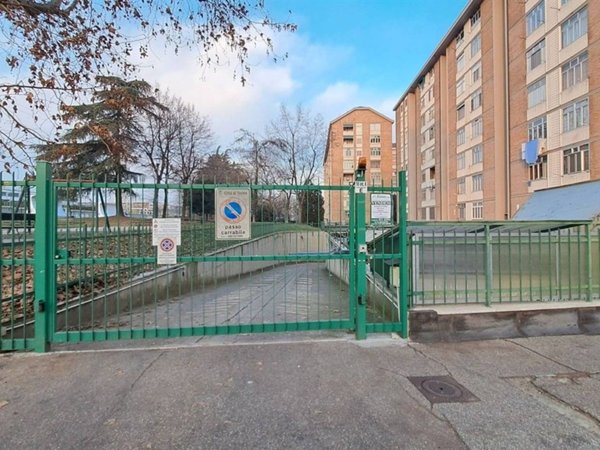 box auto in vendita a Torino in zona Mirafiori Sud