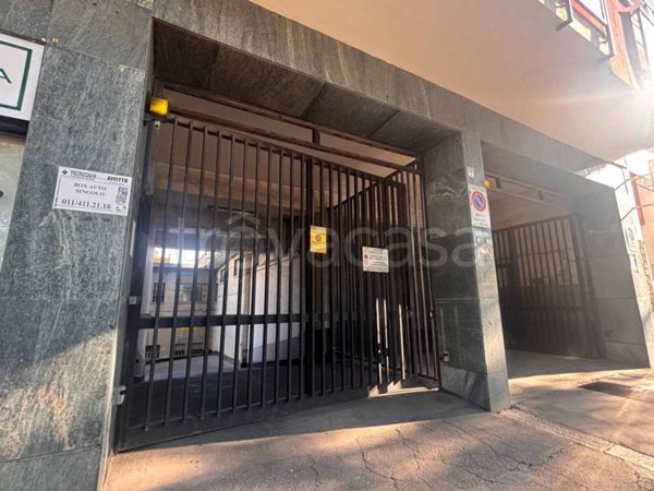 box auto in vendita a Torino in zona Pozzo Strada