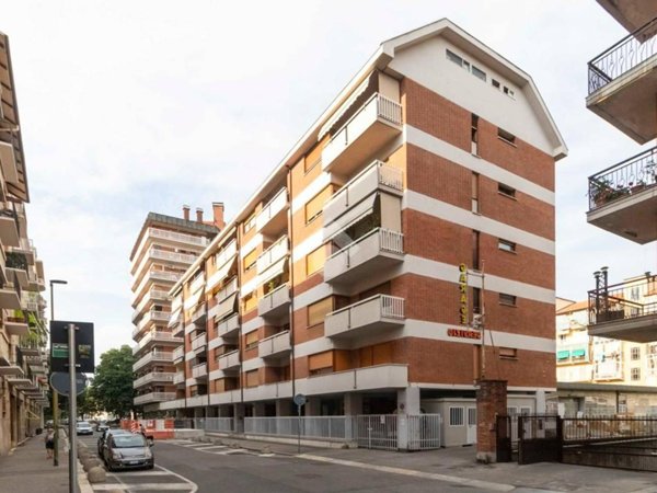 box auto in vendita a Torino in zona Pozzo Strada