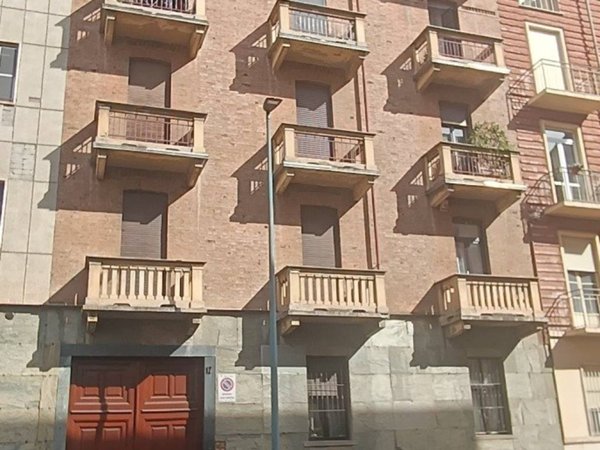 appartamento in vendita a Torino in zona Parella