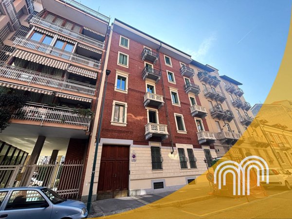 appartamento in vendita a Torino in zona Cenisia