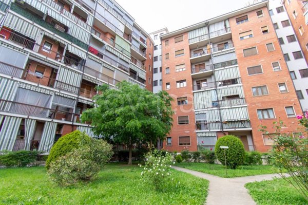 appartamento in vendita a Torino in zona Falchera