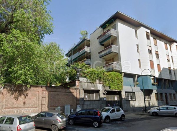 box auto in vendita a Torino in zona Crocetta