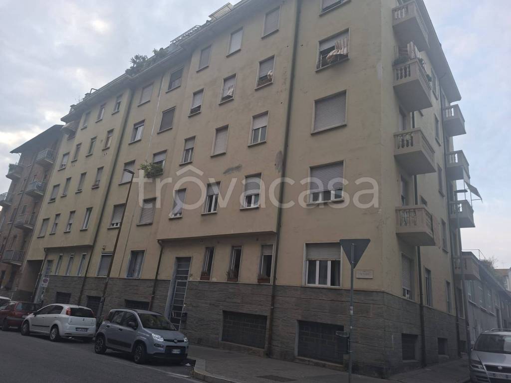 appartamento in vendita a Torino in zona Borgata Vittoria