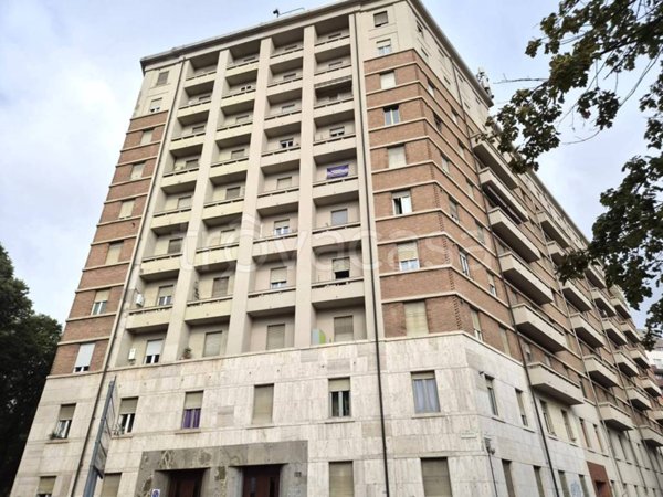 appartamento in vendita a Torino in zona Cenisia