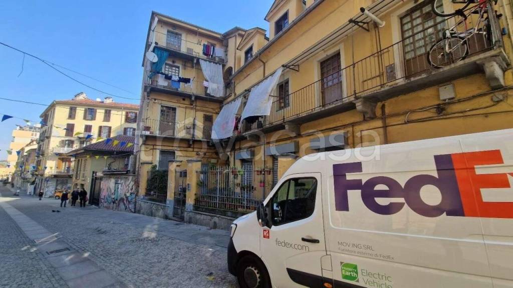 appartamento in vendita a Torino in zona Aurora