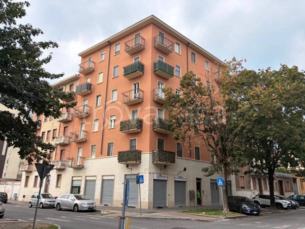 appartamento in vendita a Torino in zona Borgata Vittoria