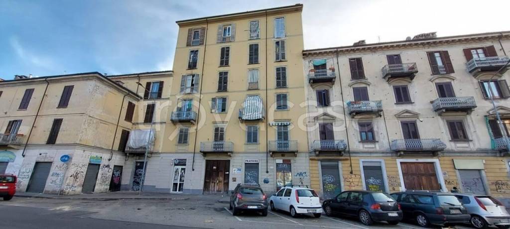 appartamento in vendita a Torino in zona Aurora