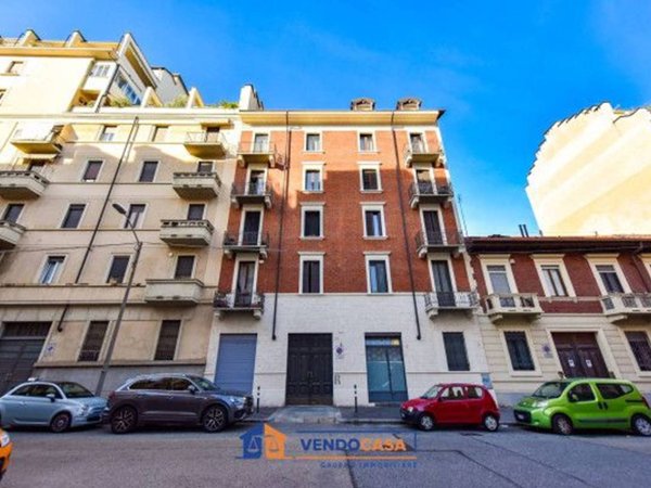 appartamento in vendita a Torino in zona Lingotto