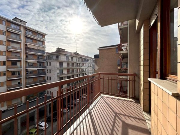appartamento in vendita a Torino in zona Lingotto