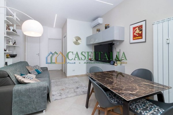 appartamento in vendita a Torino in zona Cit Turin