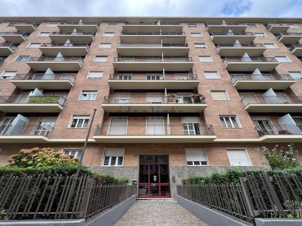 appartamento in vendita a Torino in zona Borgata Vittoria