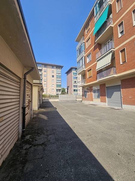 box auto in vendita a Torino in zona Mirafiori Nord