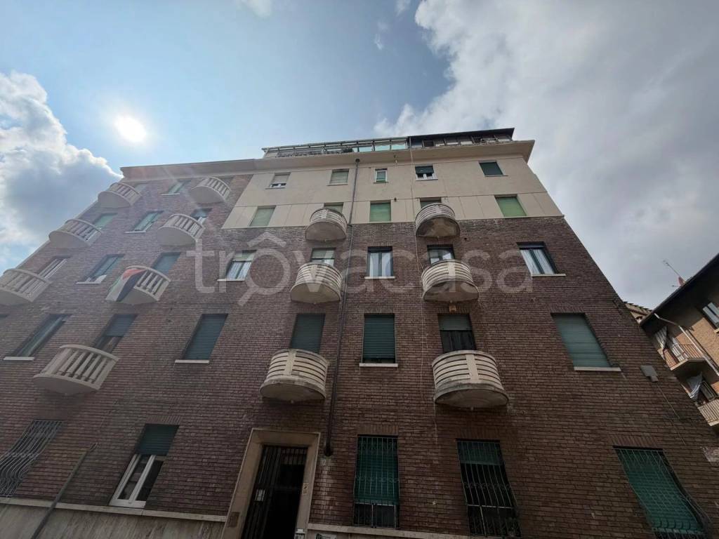 appartamento in vendita a Torino in zona Aurora