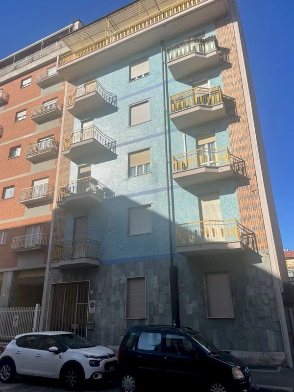 appartamento in vendita a Torino in zona Borgata Vittoria