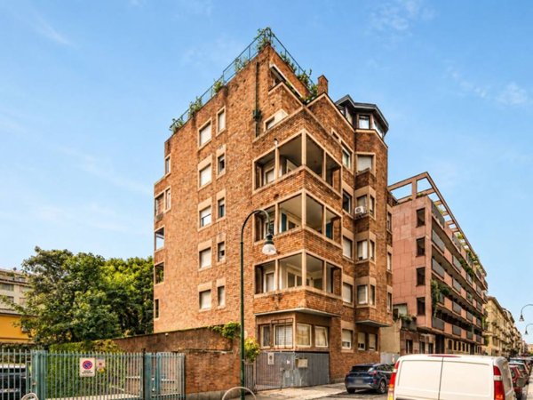 appartamento in vendita a Torino in zona San Salvario