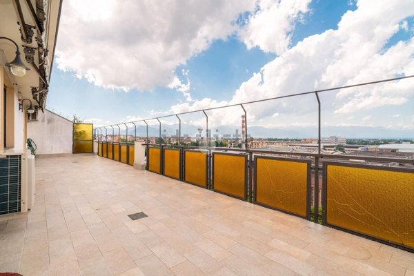 appartamento in vendita a Torino in zona Pozzo Strada