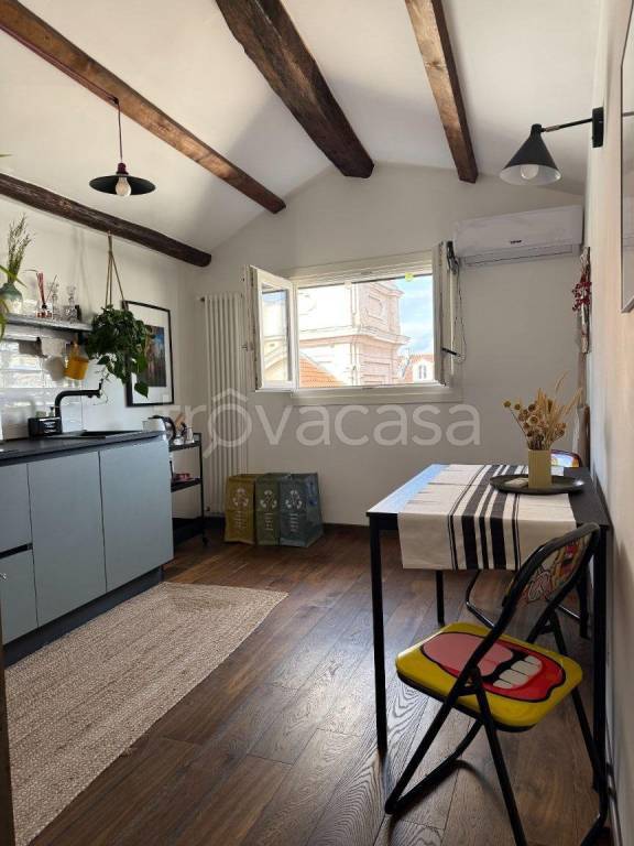 appartamento in vendita a Torino in zona Centro Storico