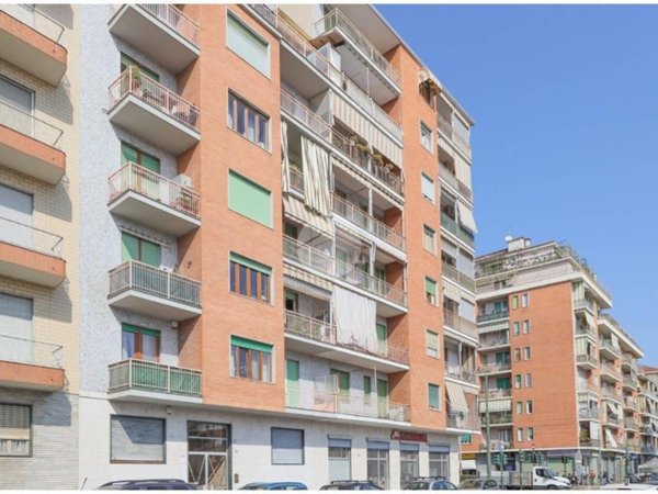 appartamento in vendita a Torino in zona Lucento