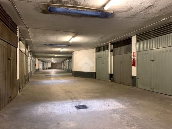 box auto in vendita a Torino in zona Lingotto