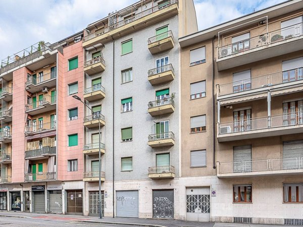appartamento in vendita a Torino in zona Lingotto