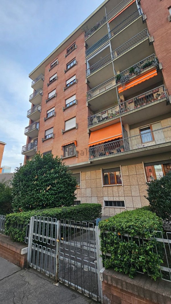 appartamento in vendita a Torino in zona Lingotto
