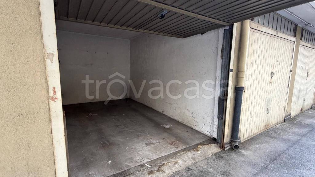 box auto in vendita a Torino in zona Parella