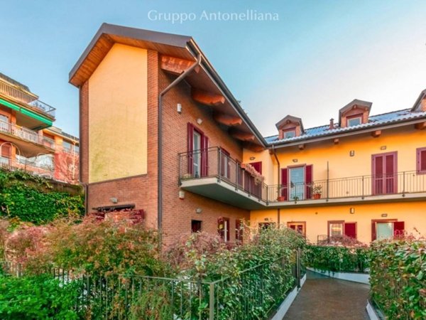 appartamento in vendita a Torino in zona Cavoretto