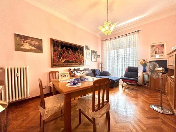 appartamento in vendita a Torino in zona Cit Turin
