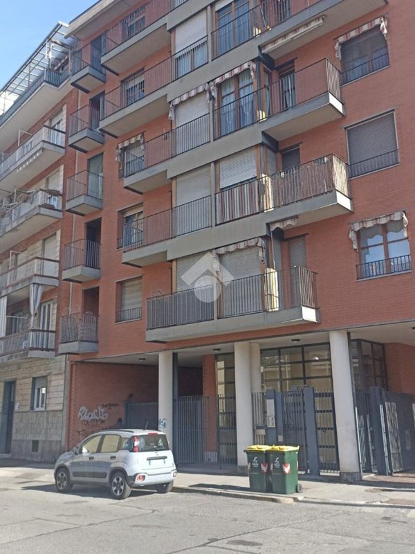 locale di sgombero in vendita a Torino in zona Pozzo Strada