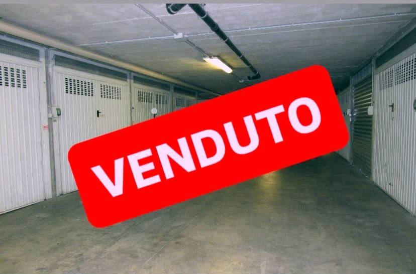 locale di sgombero in vendita a Torino in zona Cenisia