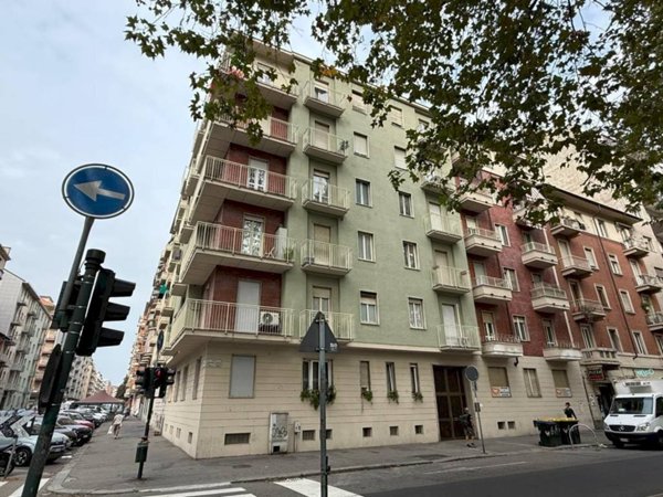 appartamento in vendita a Torino in zona Santa Rita
