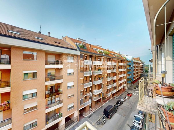 appartamento in vendita a Torino in zona Santa Rita