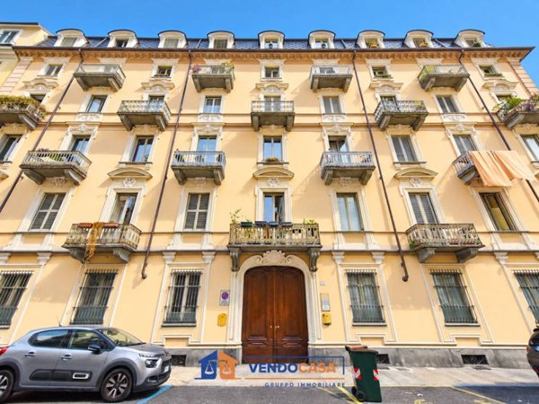 appartamento in vendita a Torino in zona Centro Storico
