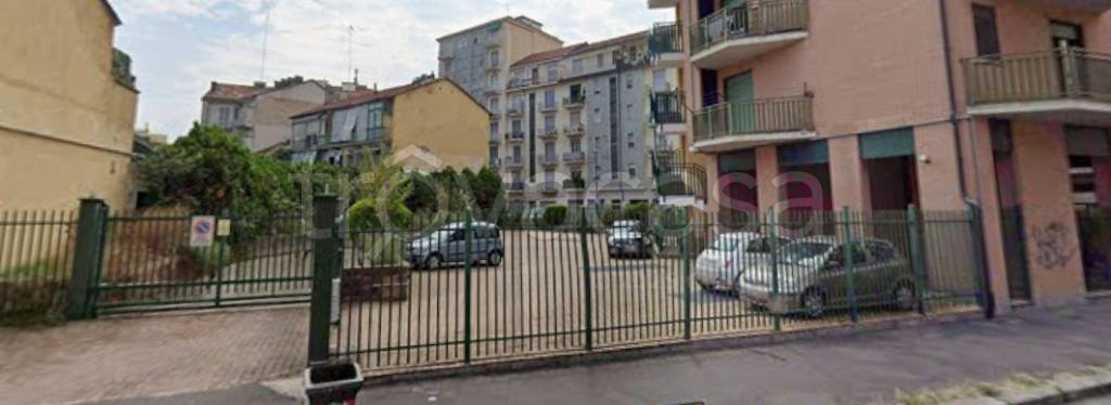 box auto in vendita a Torino in zona Lucento