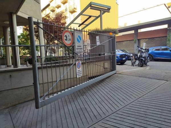 box auto in vendita a Torino in zona Borgo San Paolo